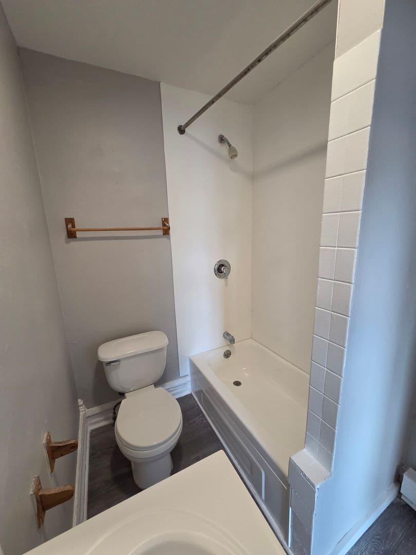 Allentown Apartment: 926-928 W. Walnut Street