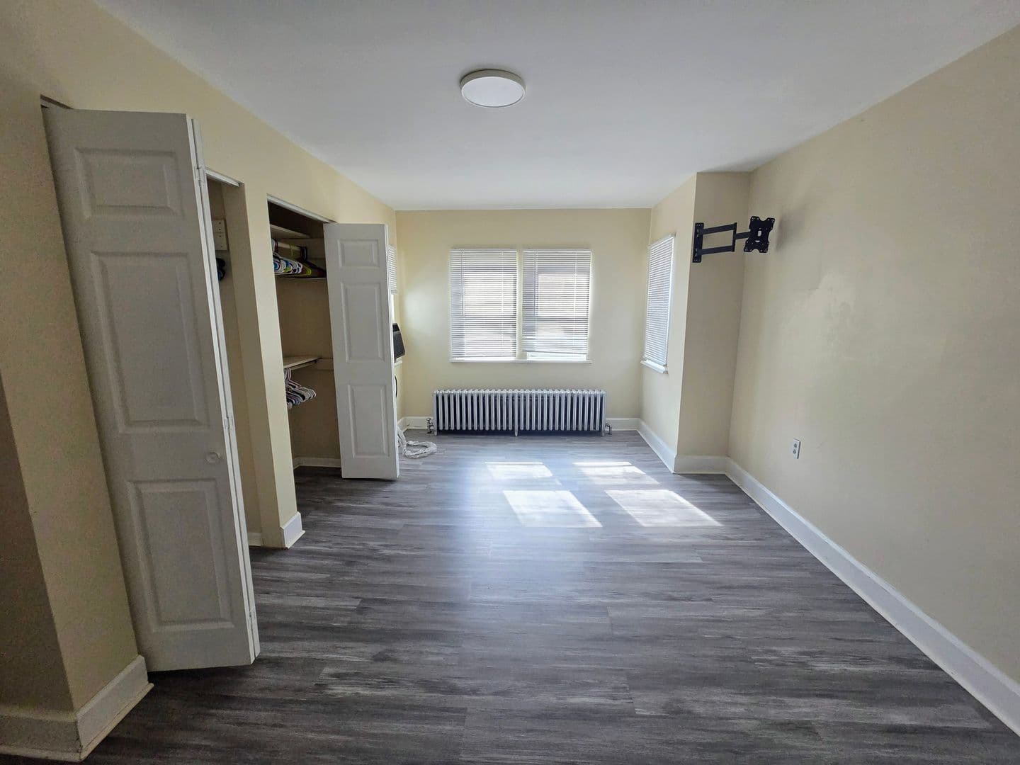 Whitehall House: 2111 N. 1st Avenue