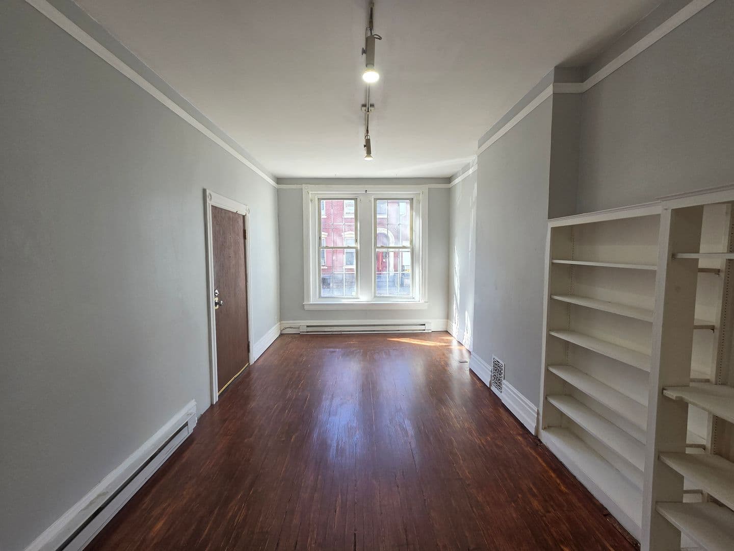 Allentown Apartment: 33 S. 10th Street