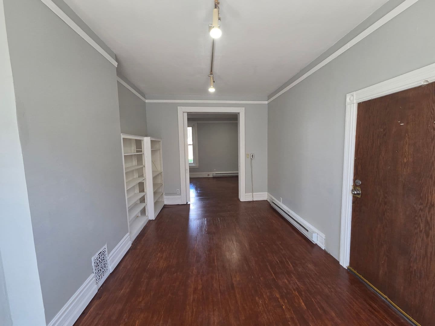 Allentown Apartment: 33 S. 10th Street