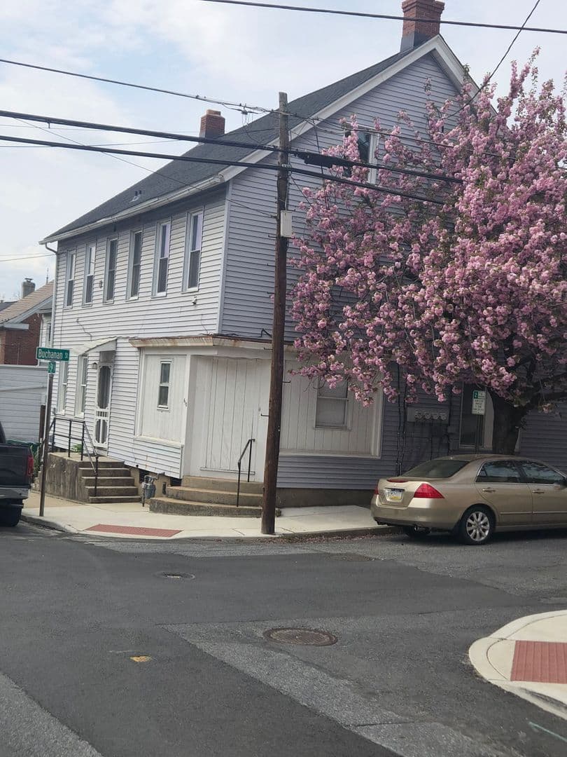 Bethlehem Apartment: 632 E. 5th Street