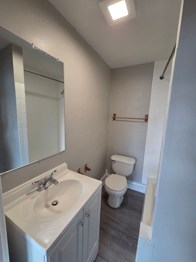Allentown Apartment: 926-928 W. Walnut Street