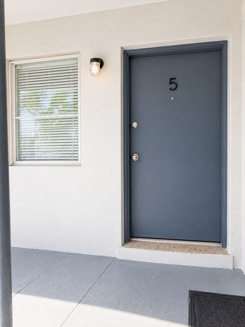 Opa Locka Apartment: 1111-1125 Sharazad Blvd