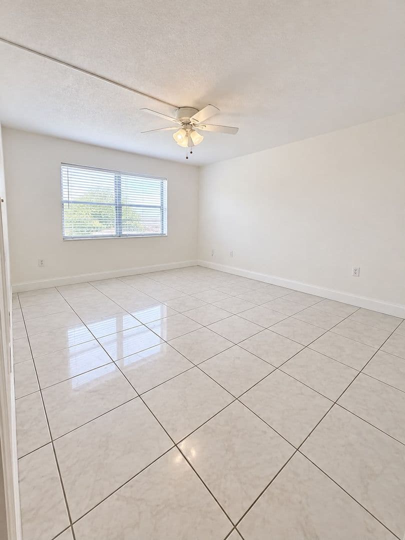 Miami Gardens Apartment: 611-631 NW 177 Street