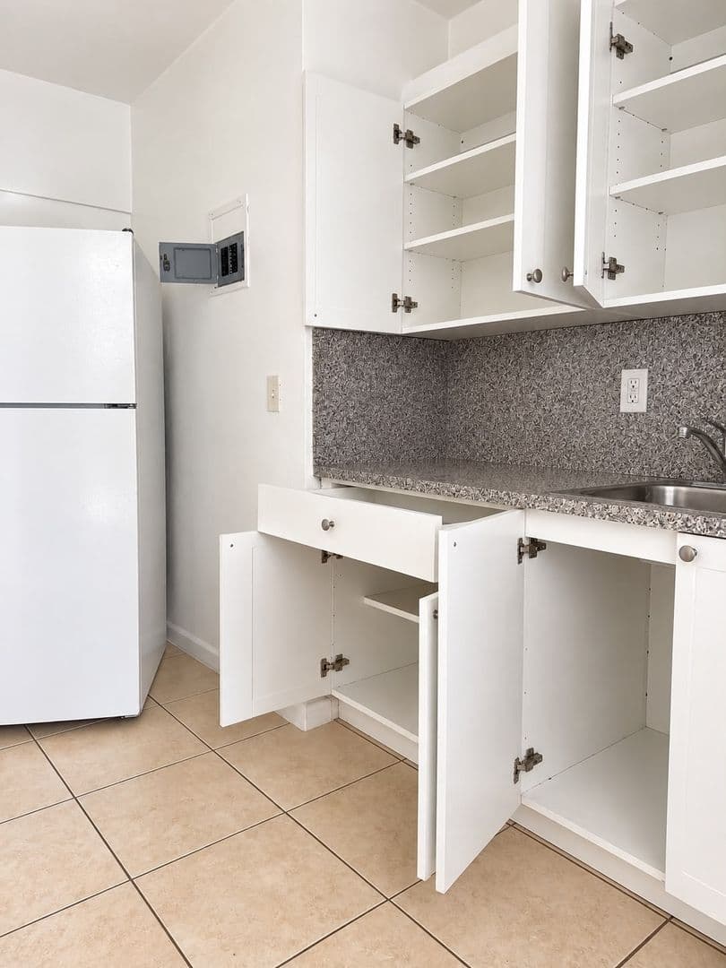 Opa Locka Apartment: 1111-1125 Sharazad Blvd