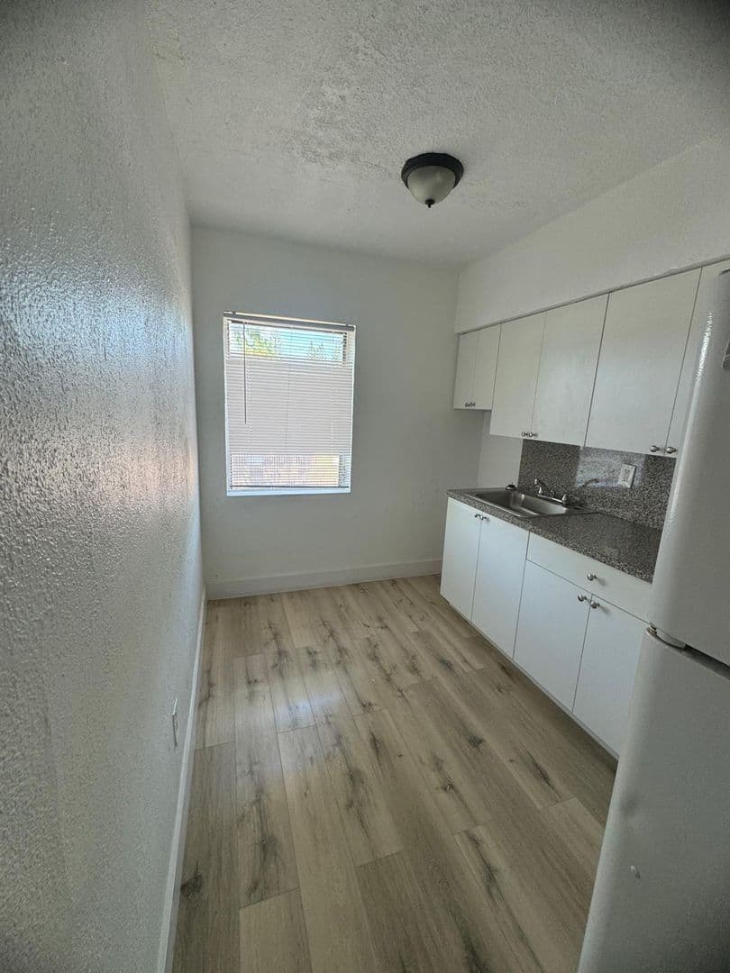 Opa Locka Apartment: 1111-1125 Sharazad Blvd
