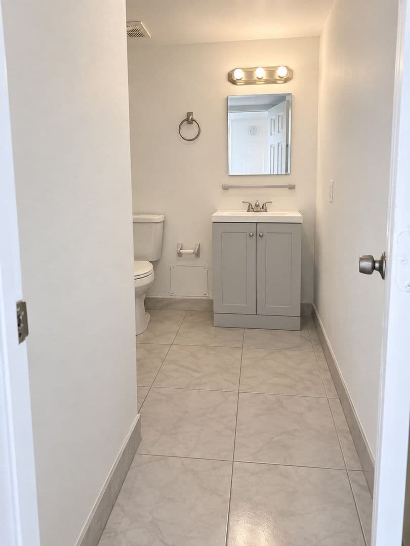 Miami Gardens Apartment: 611-631 NW 177 Street