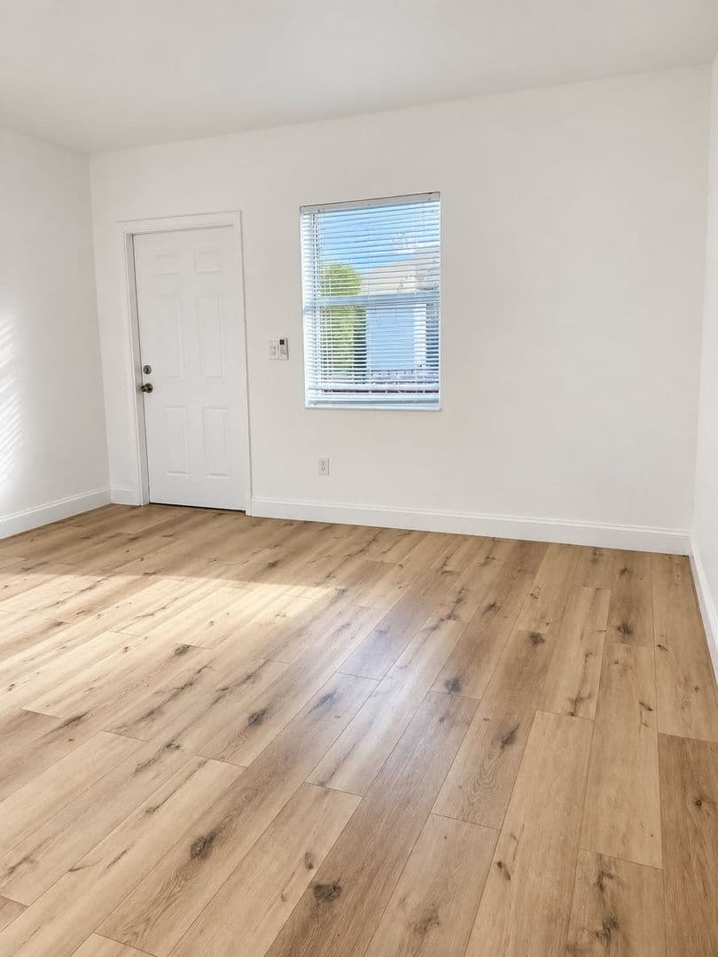 Opa Locka Apartment: 1111-1125 Sharazad Blvd