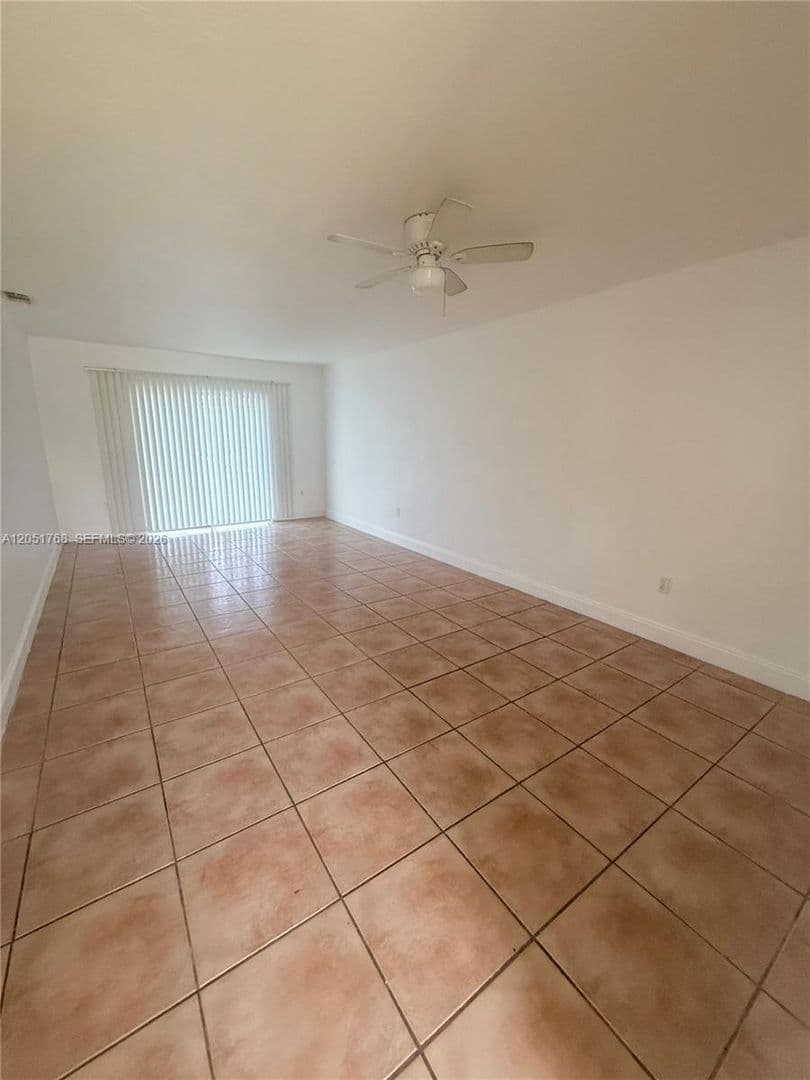 Miami Gardens Apartment: 1990 NW 183rd St