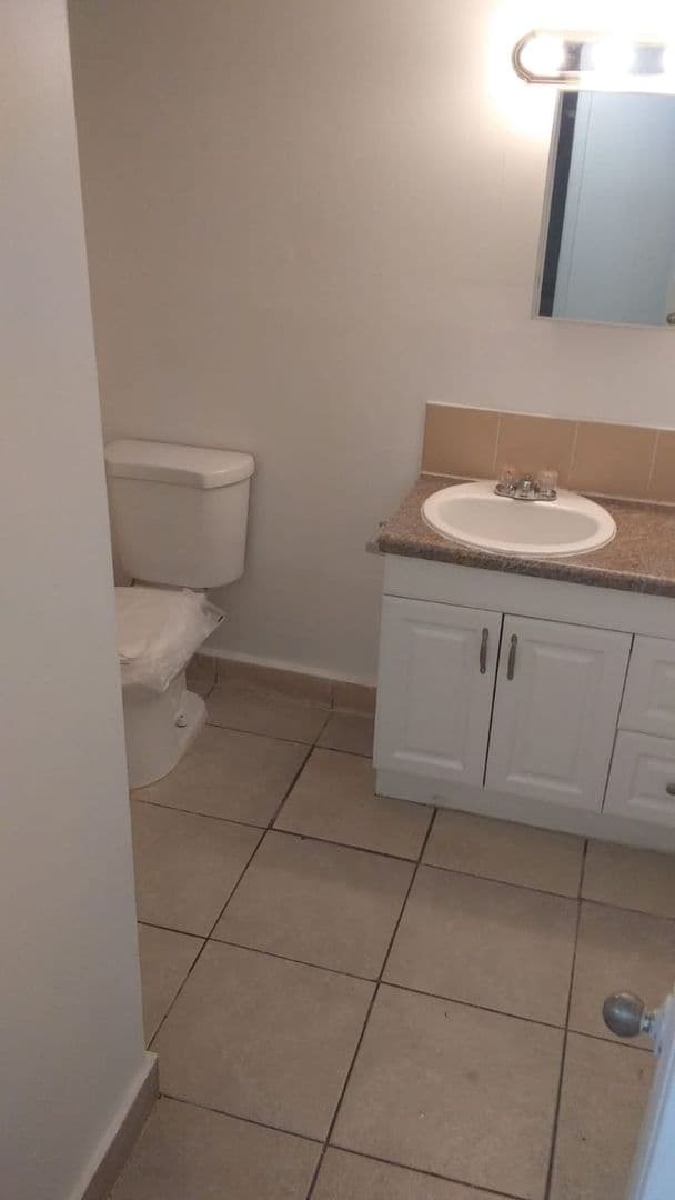Miami Gardens Apartment: 611-631 NW 177 Street