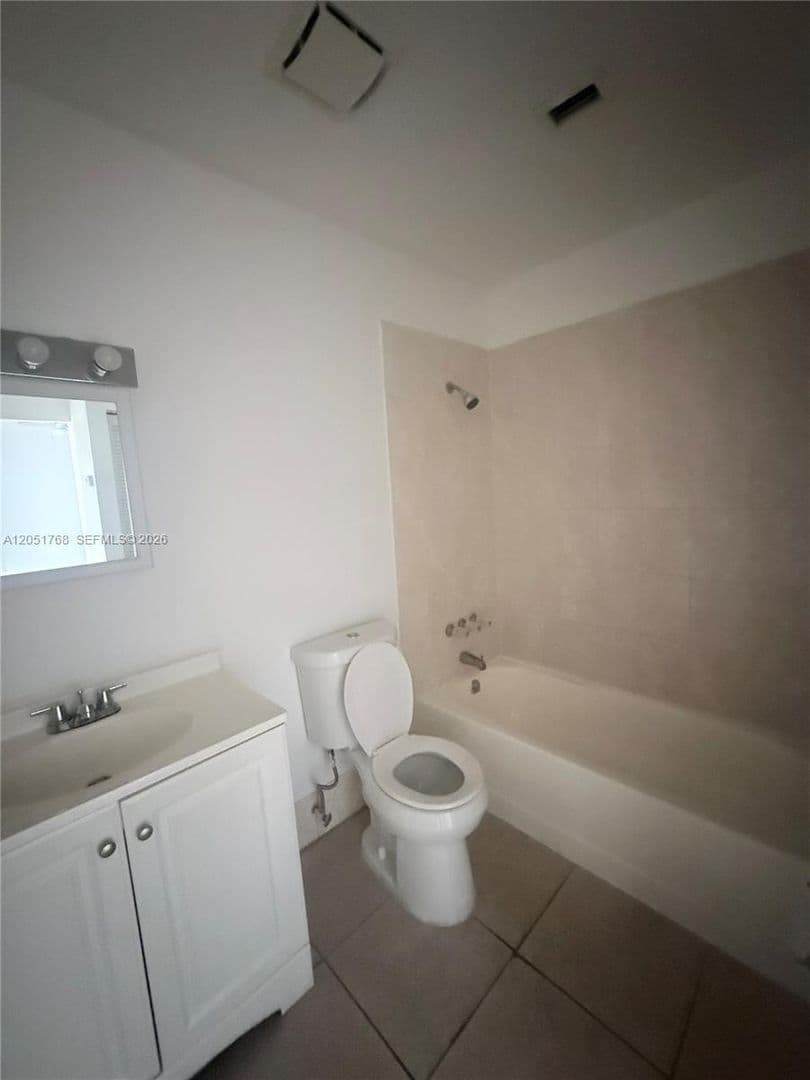 Miami Gardens Apartment: 1990 NW 183rd St