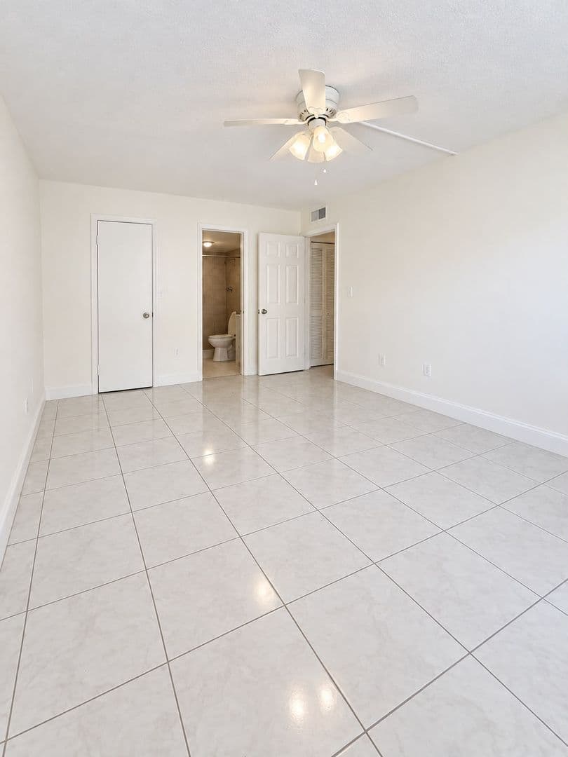 Miami Gardens Apartment: 611-631 NW 177 Street