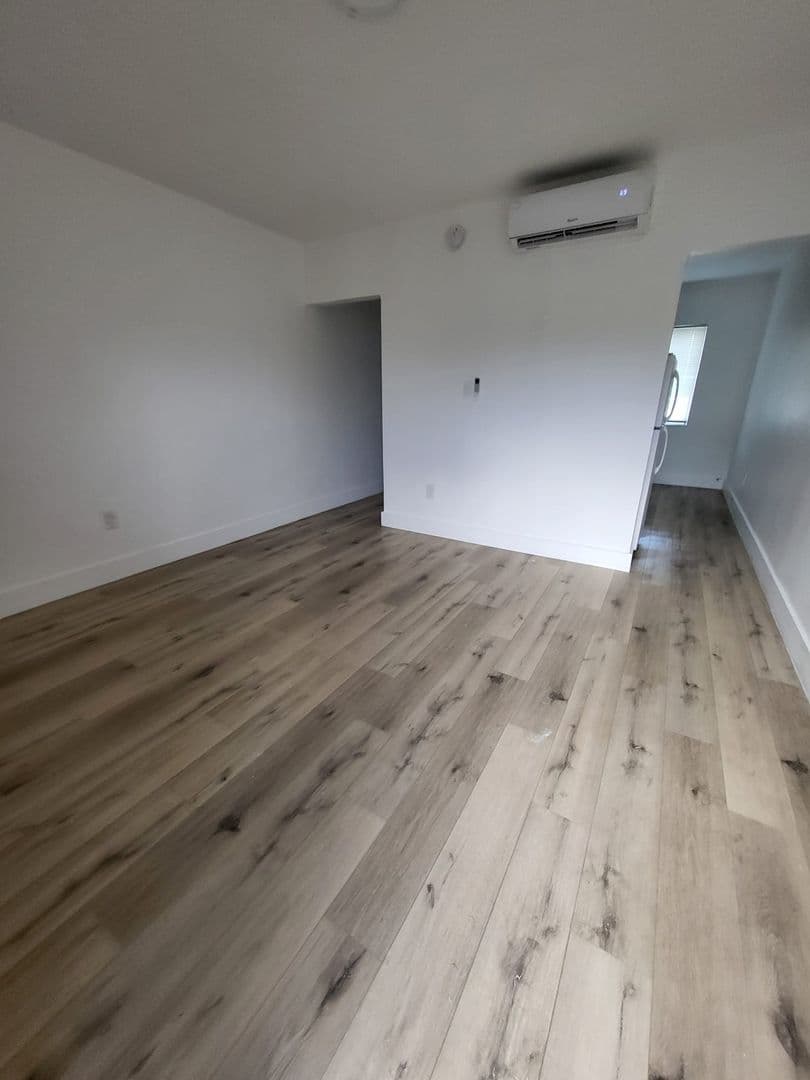 Opa Locka Apartment: 1111-1125 Sharazad Blvd