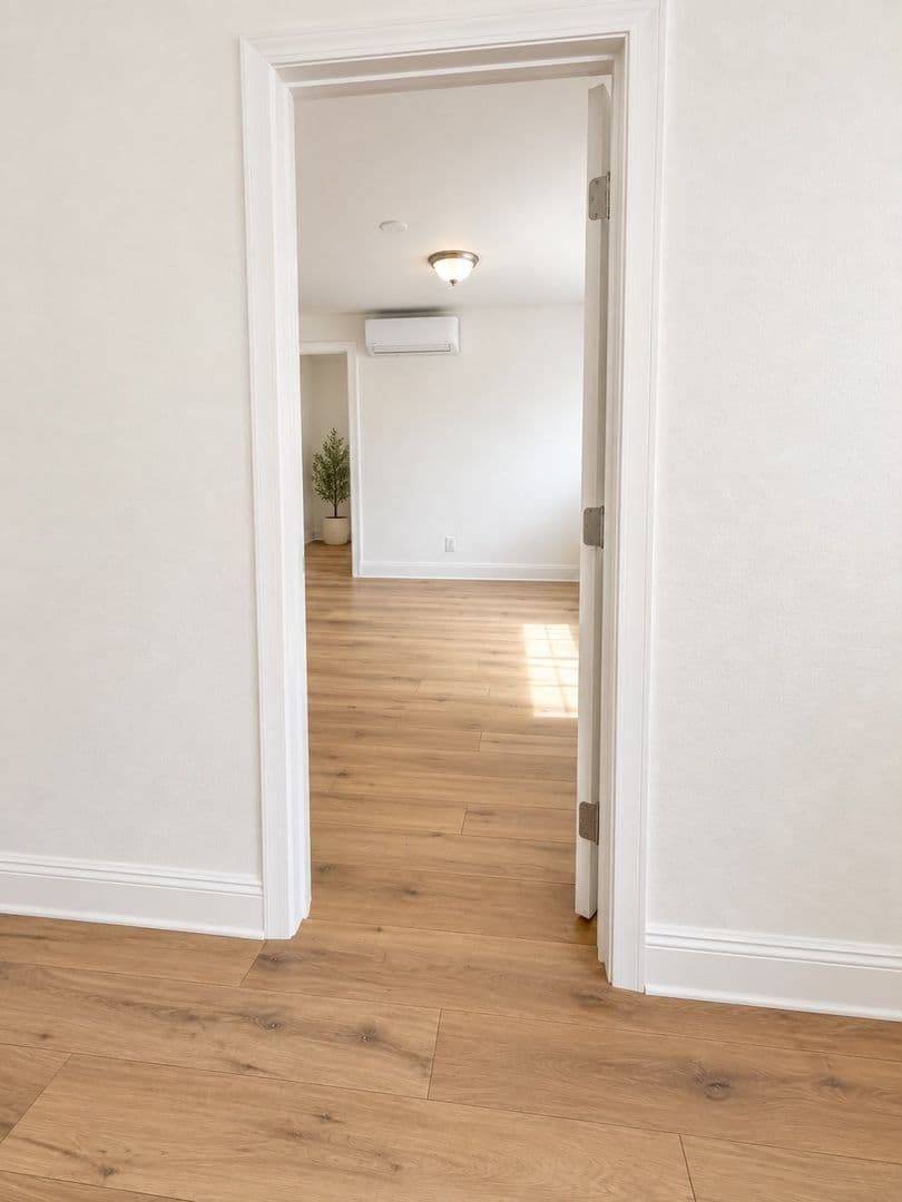 Hallandale Beach Apartment: 840 NW 10th St