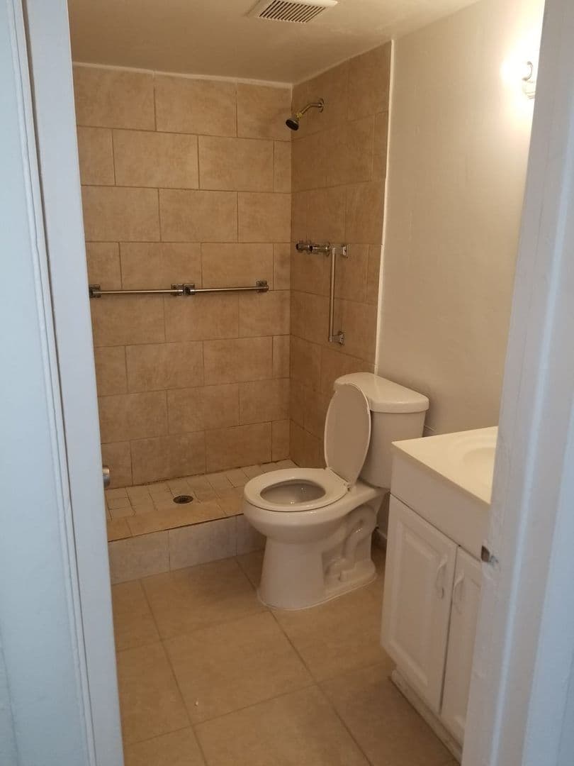 Miami Gardens Apartment: 611-631 NW 177 Street