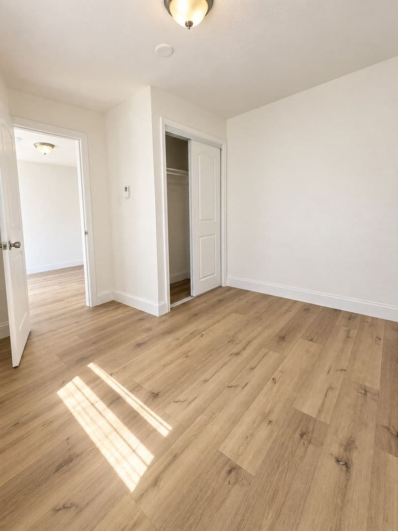 Hallandale Beach Apartment: 840 NW 10th St