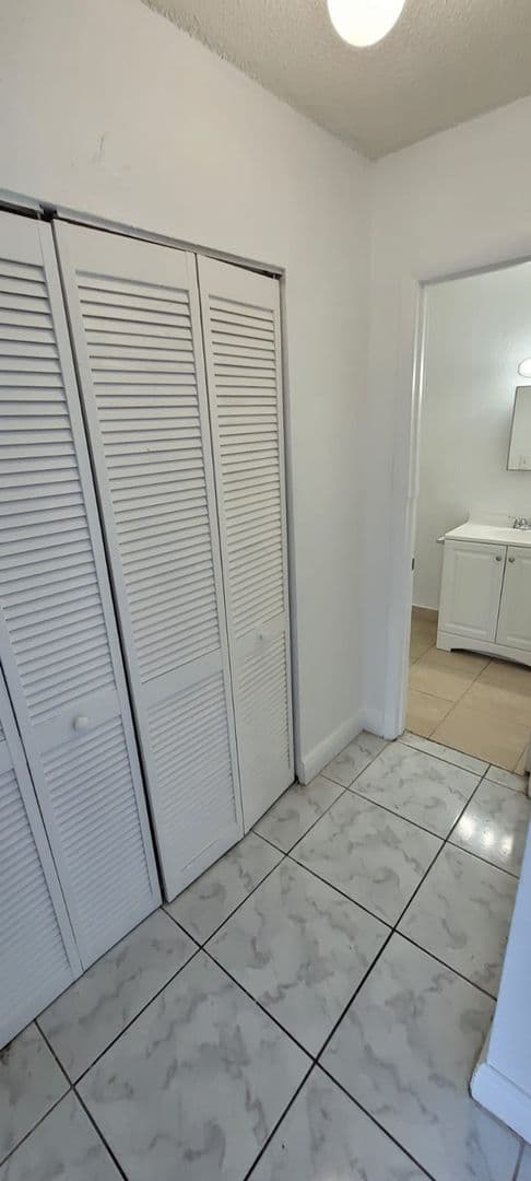 Miami Gardens Apartment: 611-631 NW 177 Street