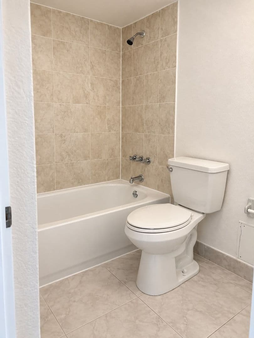 Miami Gardens Apartment: 611-631 NW 177 Street