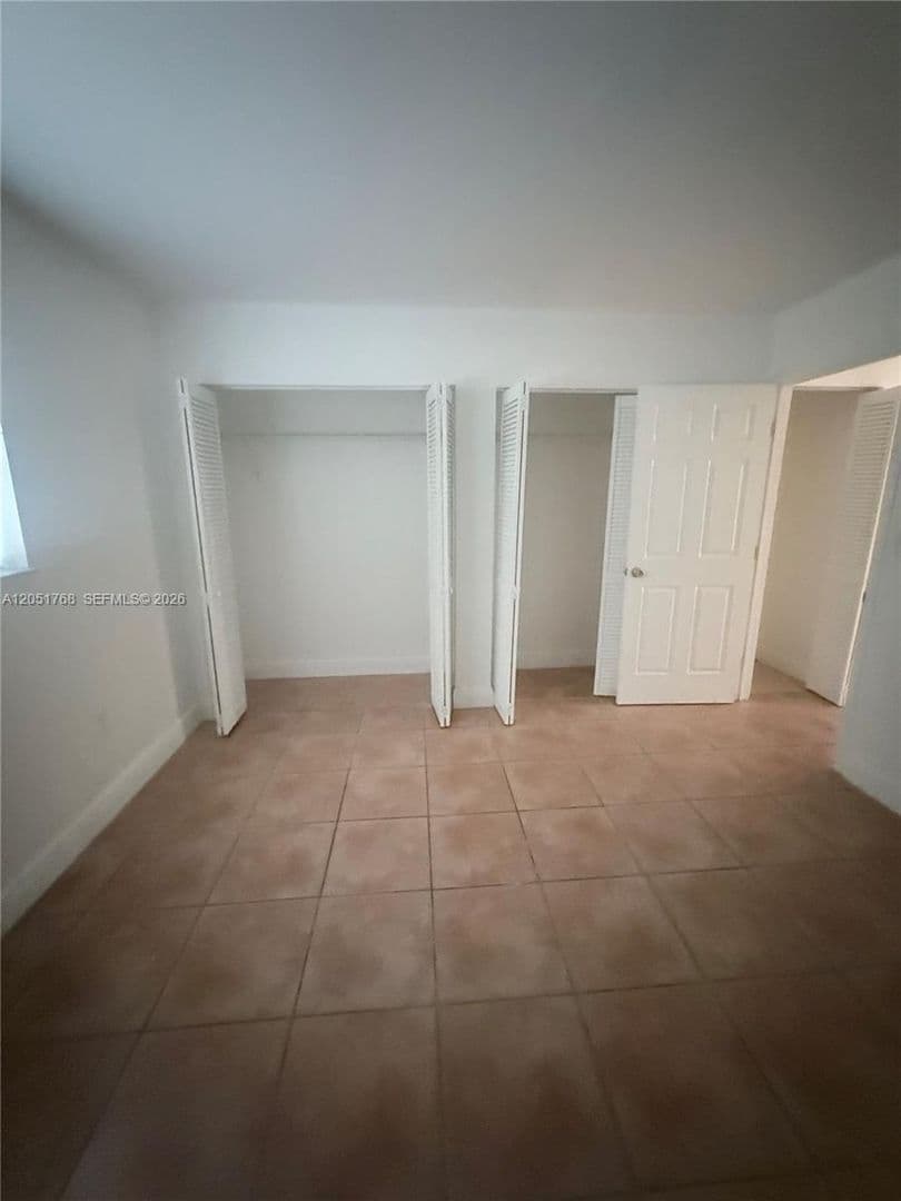 Miami Gardens Apartment: 1990 NW 183rd St