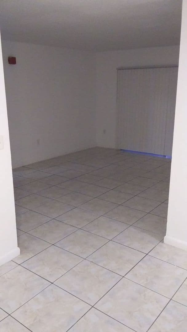 Miami Gardens Apartment: 611-631 NW 177 Street