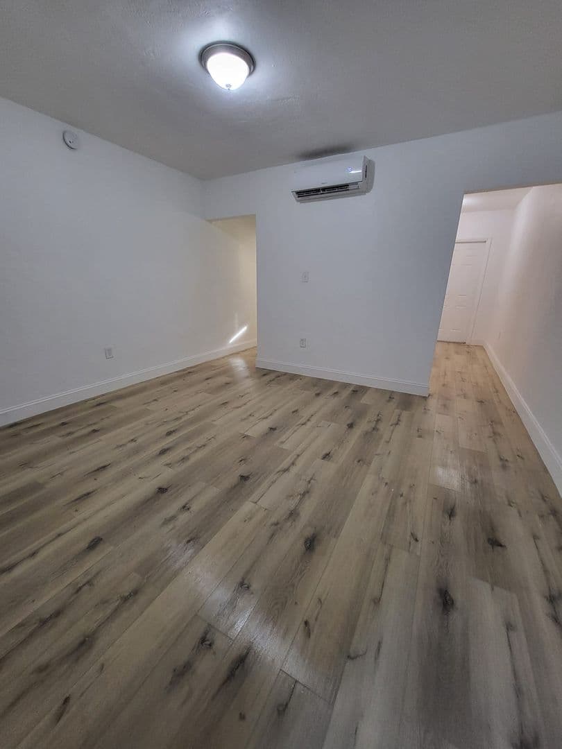 Opa Locka Apartment: 1111-1125 Sharazad Blvd