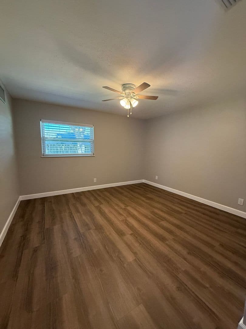 Port Orange Apartment: 917 Orange Avenue