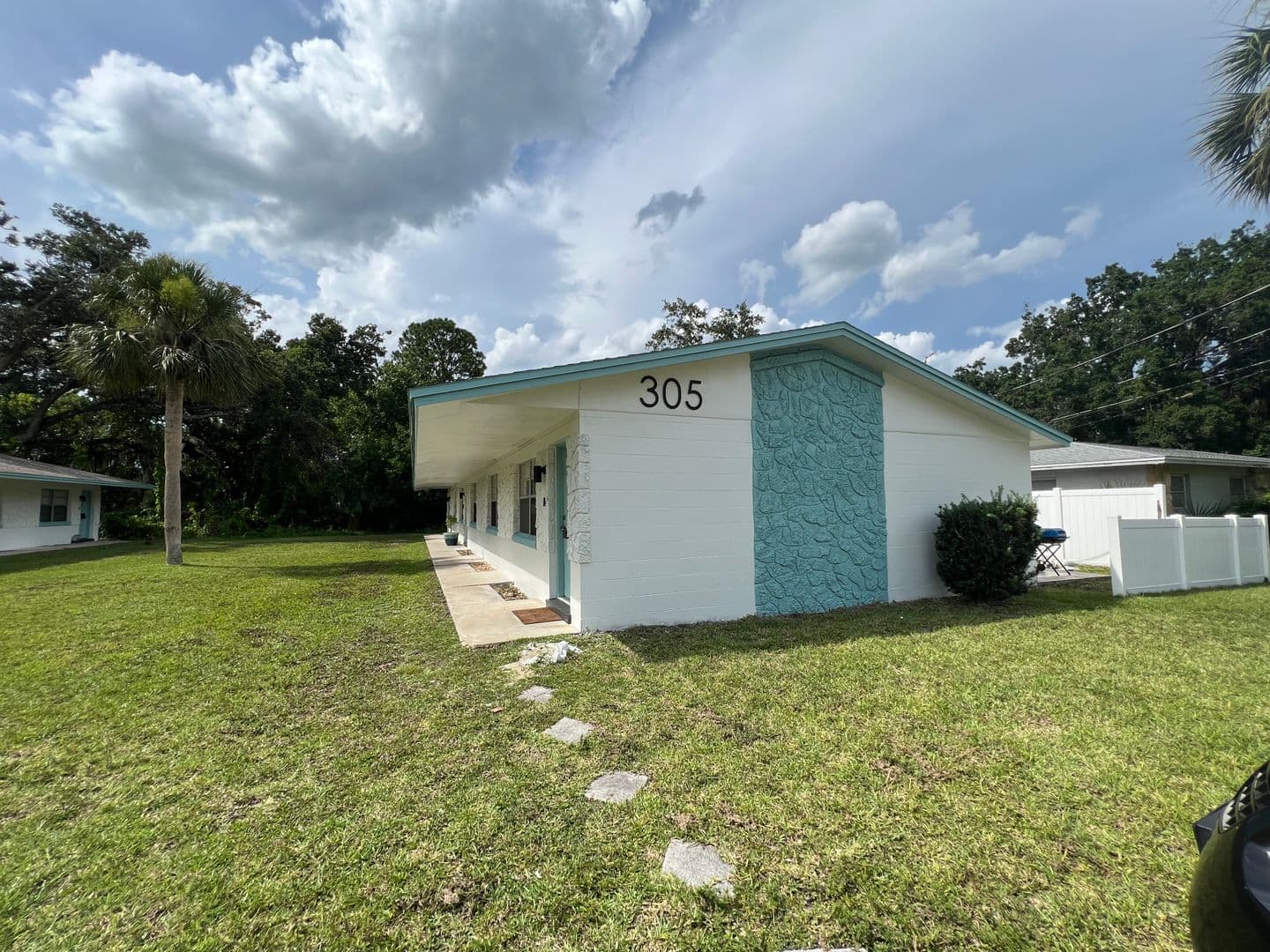 Port Orange Apartment: 305 Magnolia Street