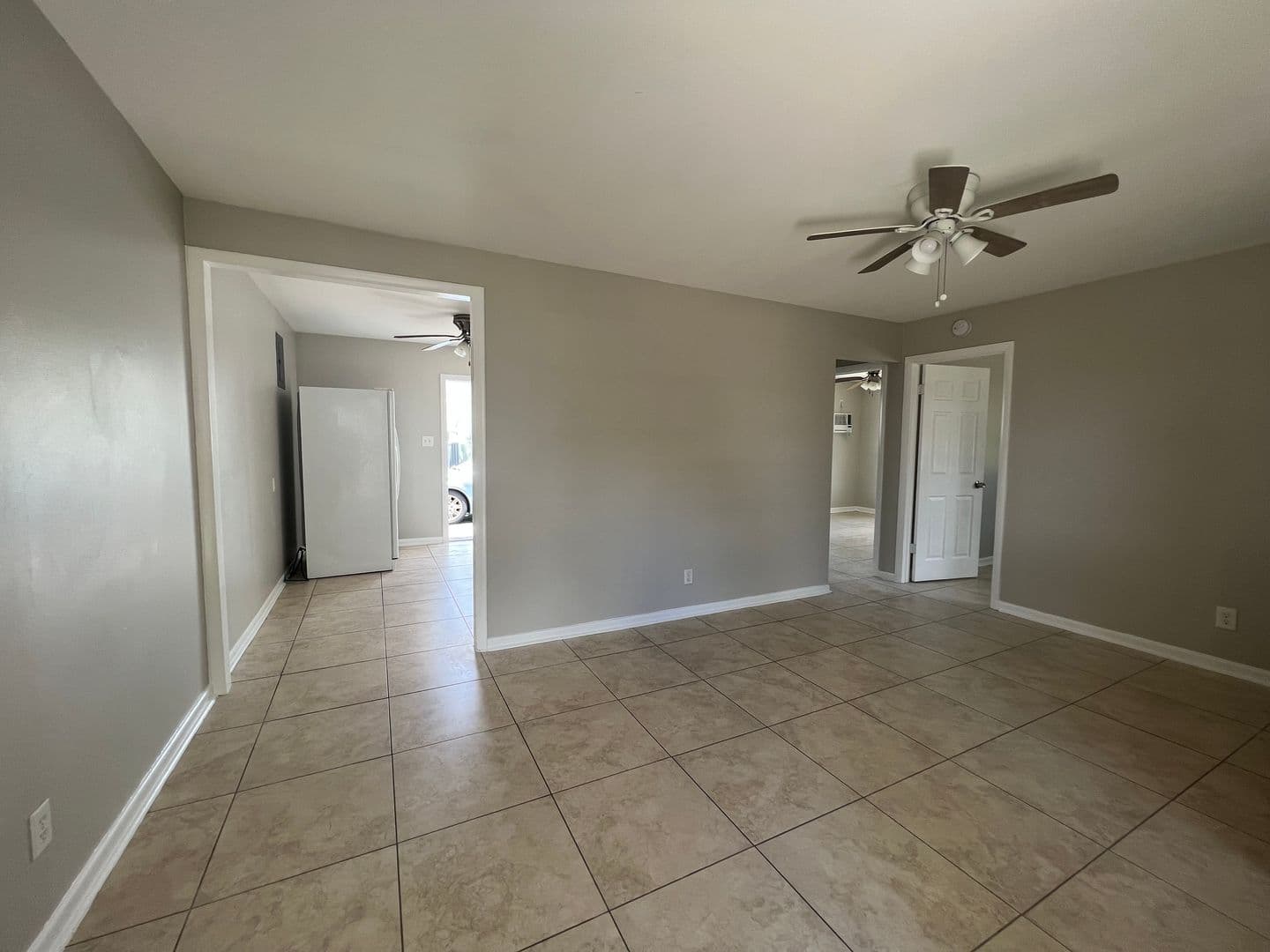 Palm Springs Apartment: 2679 Nelson Drive