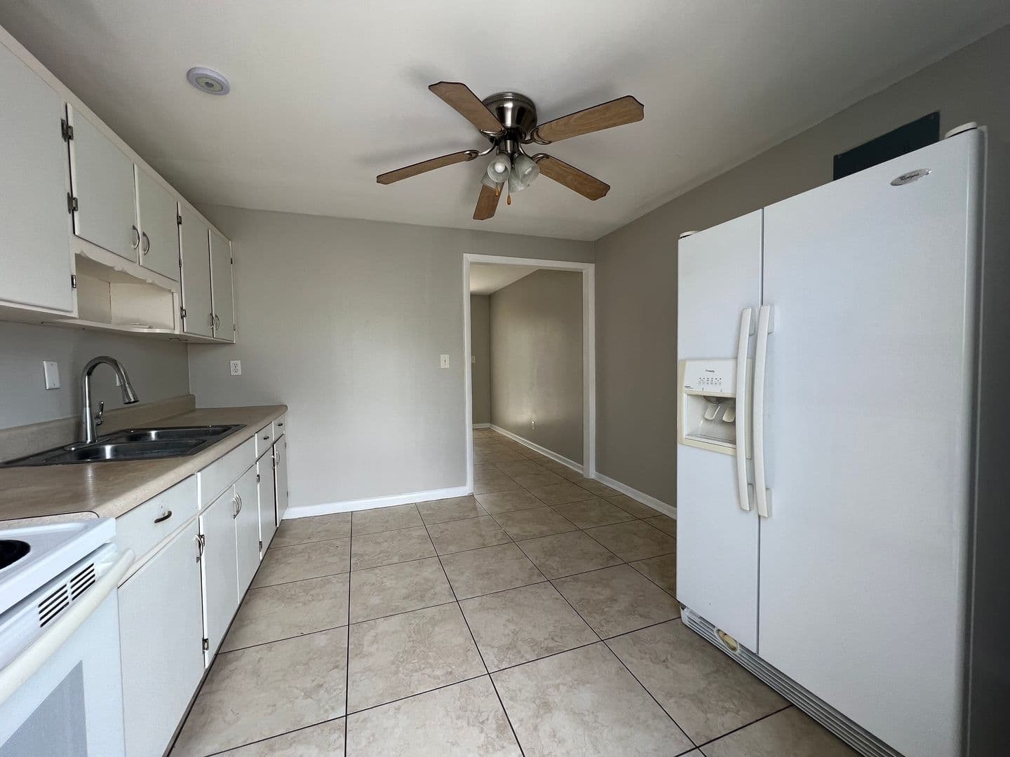 Palm Springs Apartment: 2679 Nelson Drive
