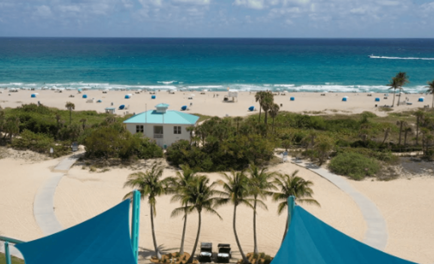 Riviera Beach Apartment: 431 W Blue Heron Blvd