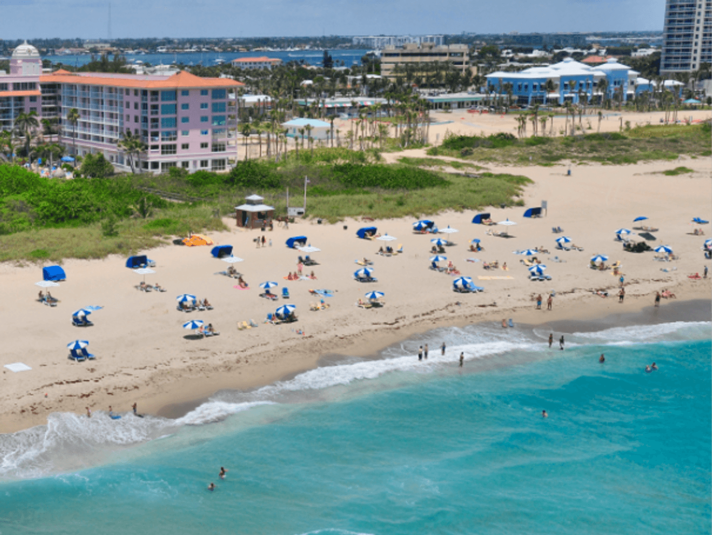 Riviera Beach Apartment: 431 W Blue Heron Blvd