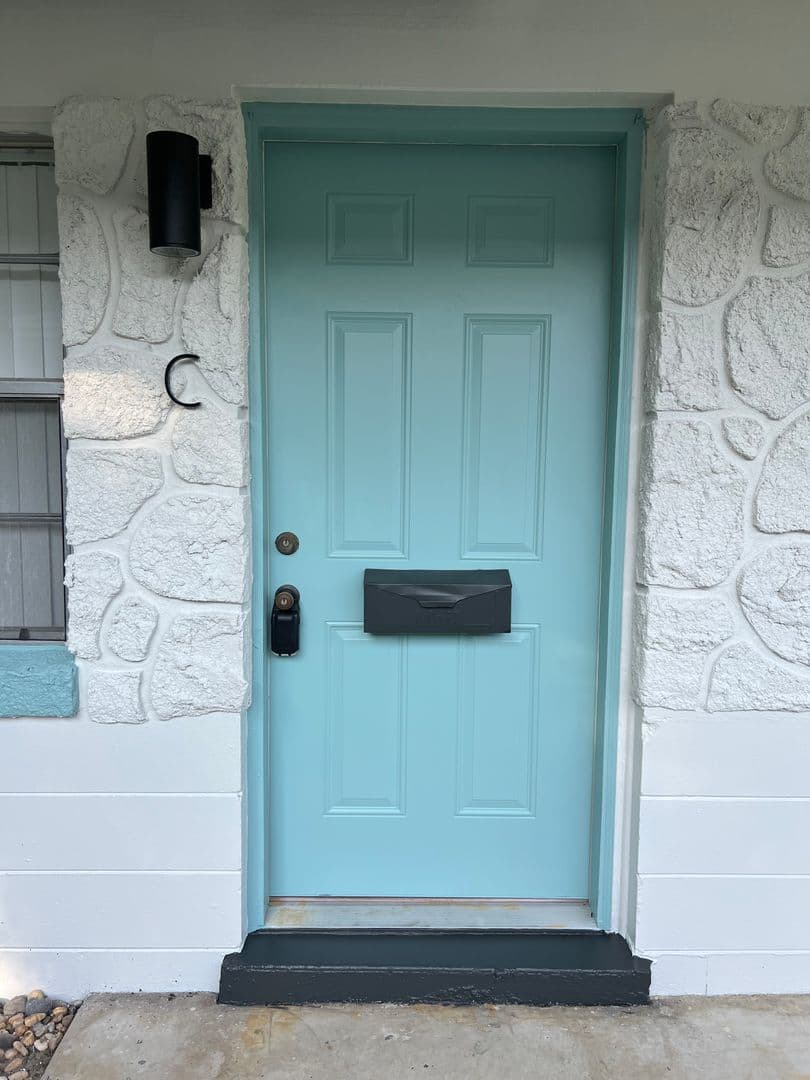 Port Orange Apartment: 305 Magnolia Street
