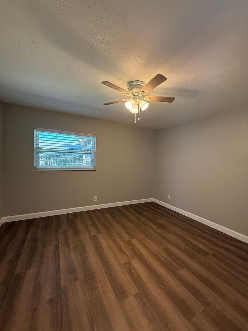 Port Orange Apartment: 917 Orange Avenue