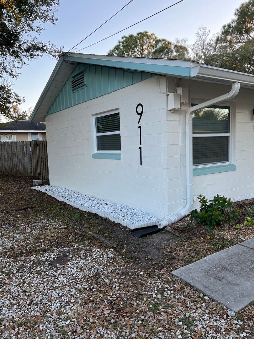 Port Orange Apartment: 917 Orange Avenue