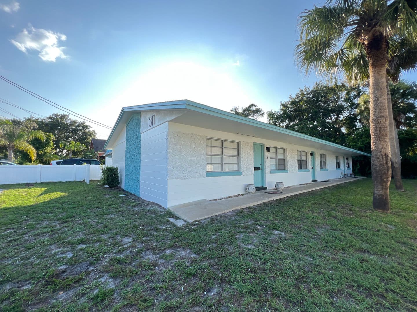 Port Orange Apartment: 309  Magnolia Street