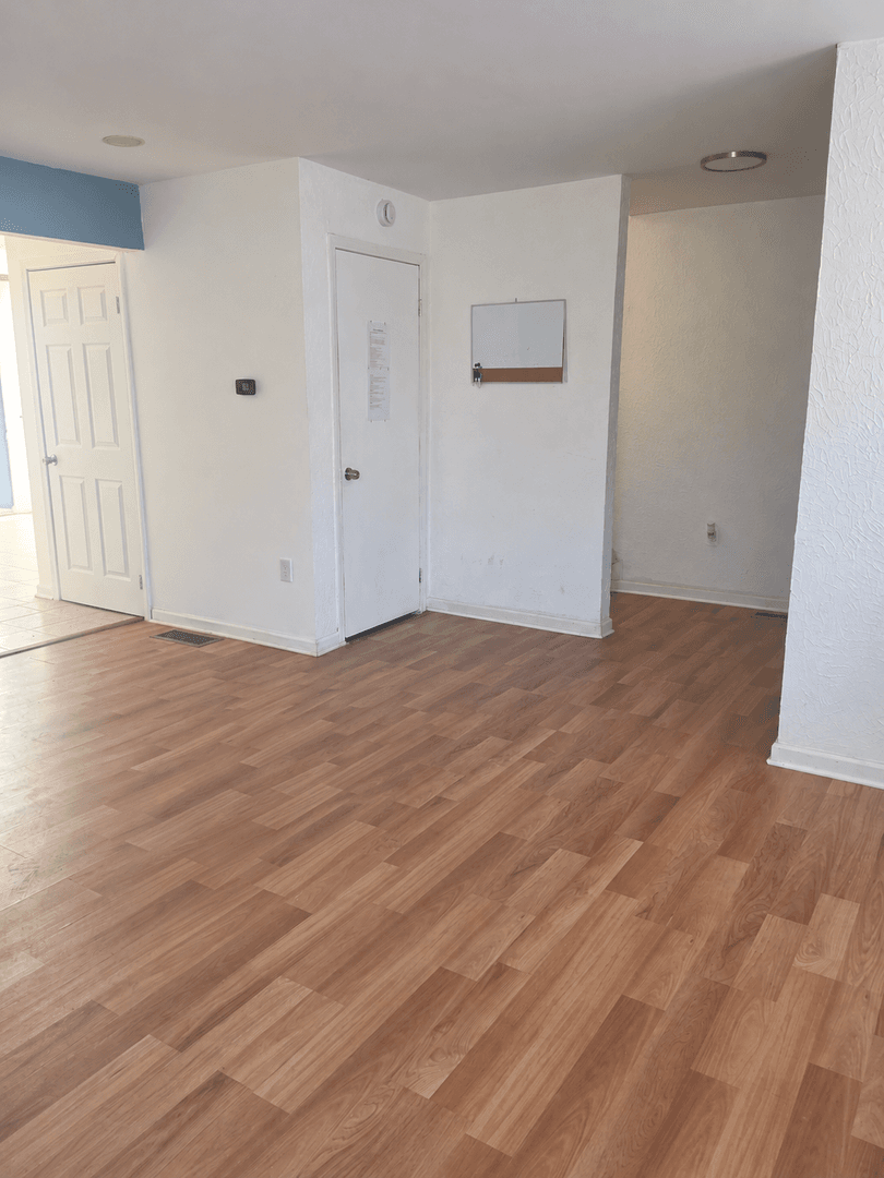 Detroit House: 557 Kitchener