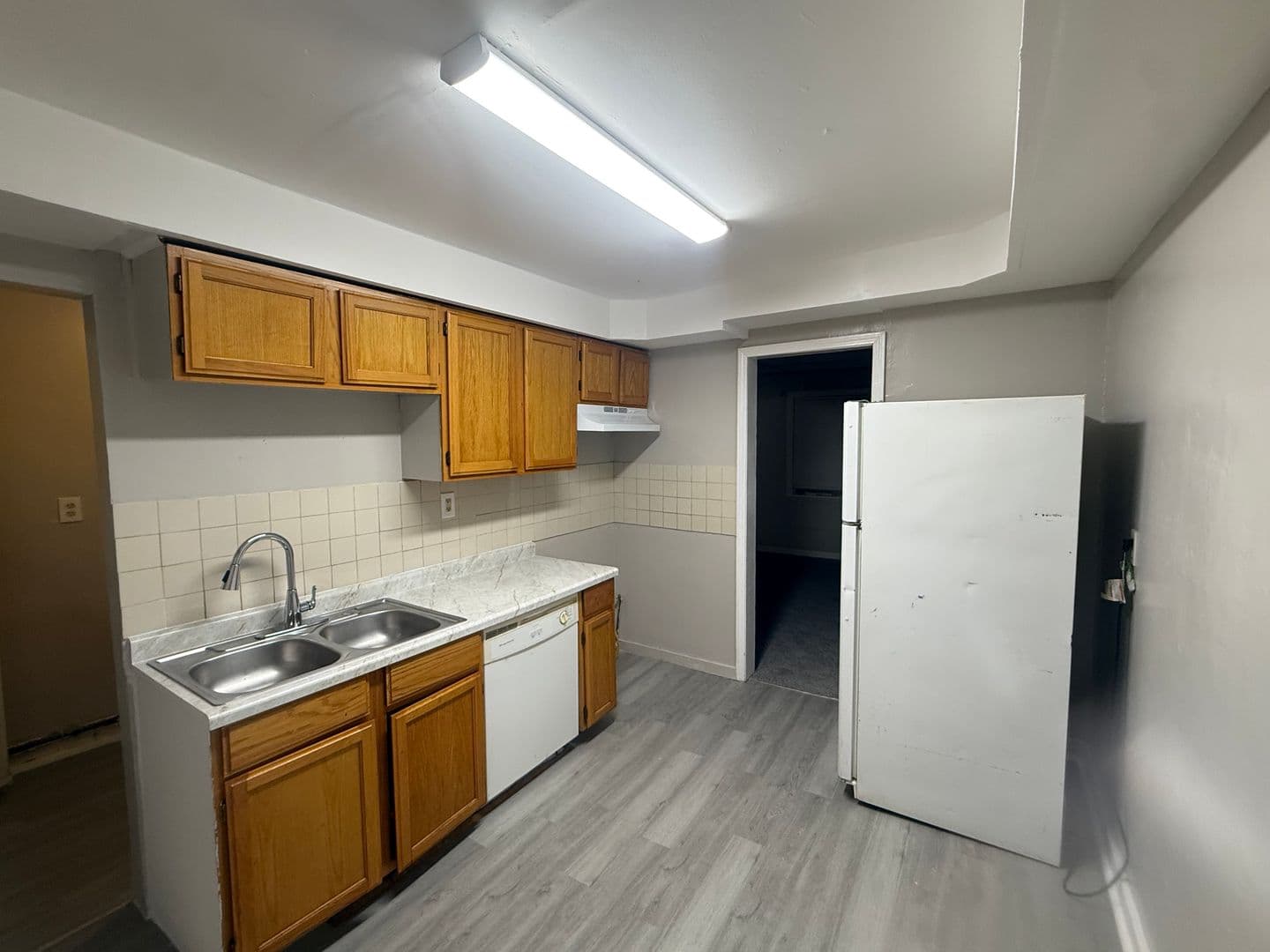 Warren House: 7020 Republic