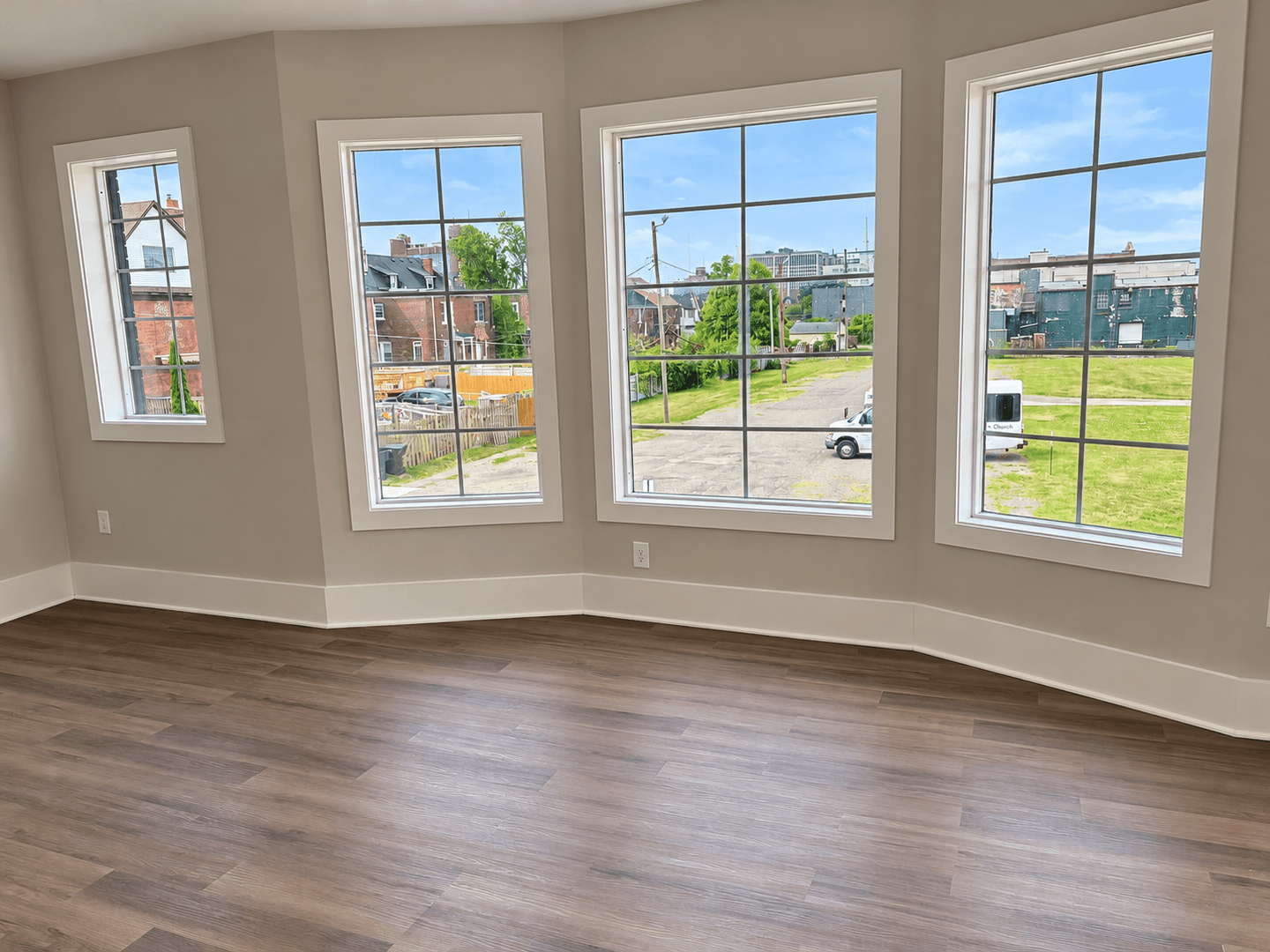 Detroit Apartment: 7438 Oakland St