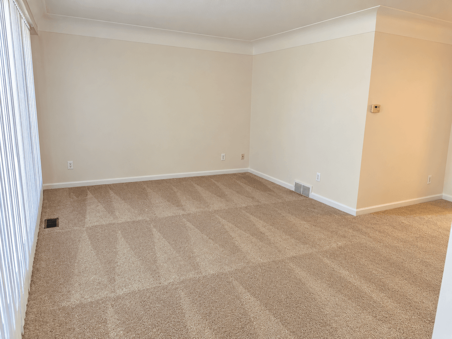 St Clair Shores House: 20400 E Twelve Mile