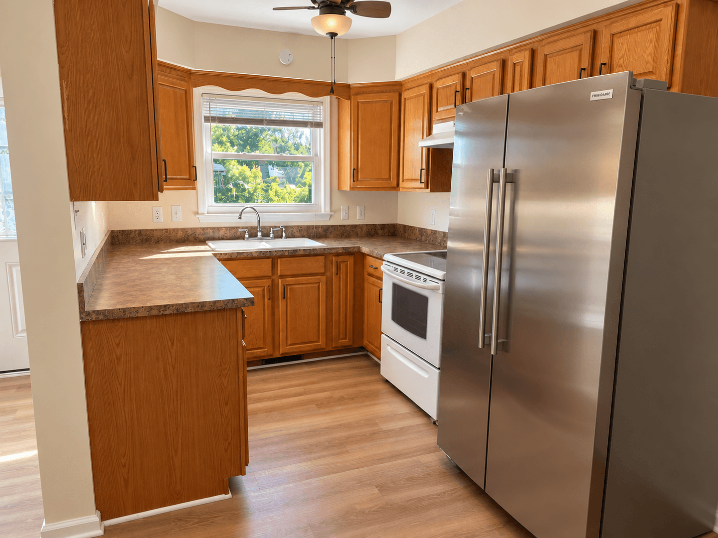 St Clair Shores House: 20400 E Twelve Mile