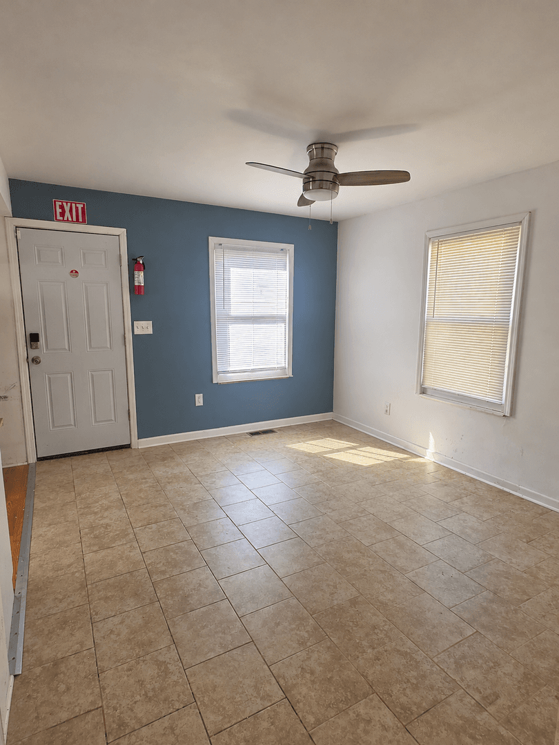 Detroit House: 557 Kitchener