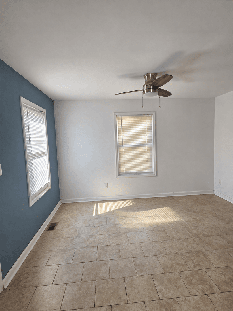 Detroit House: 557 Kitchener