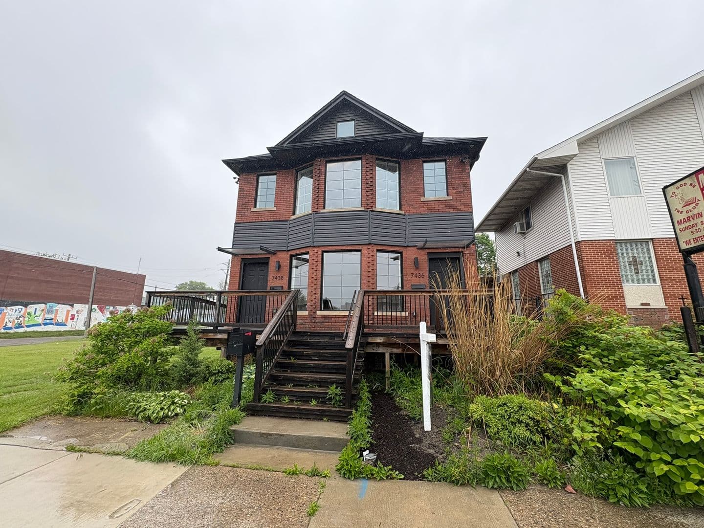 Detroit Apartment: 7436 Oakland St