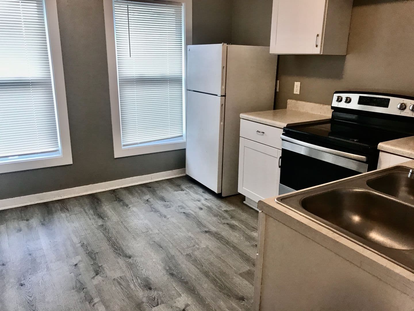 Des Moines Apartment: 1504-1506 28th St