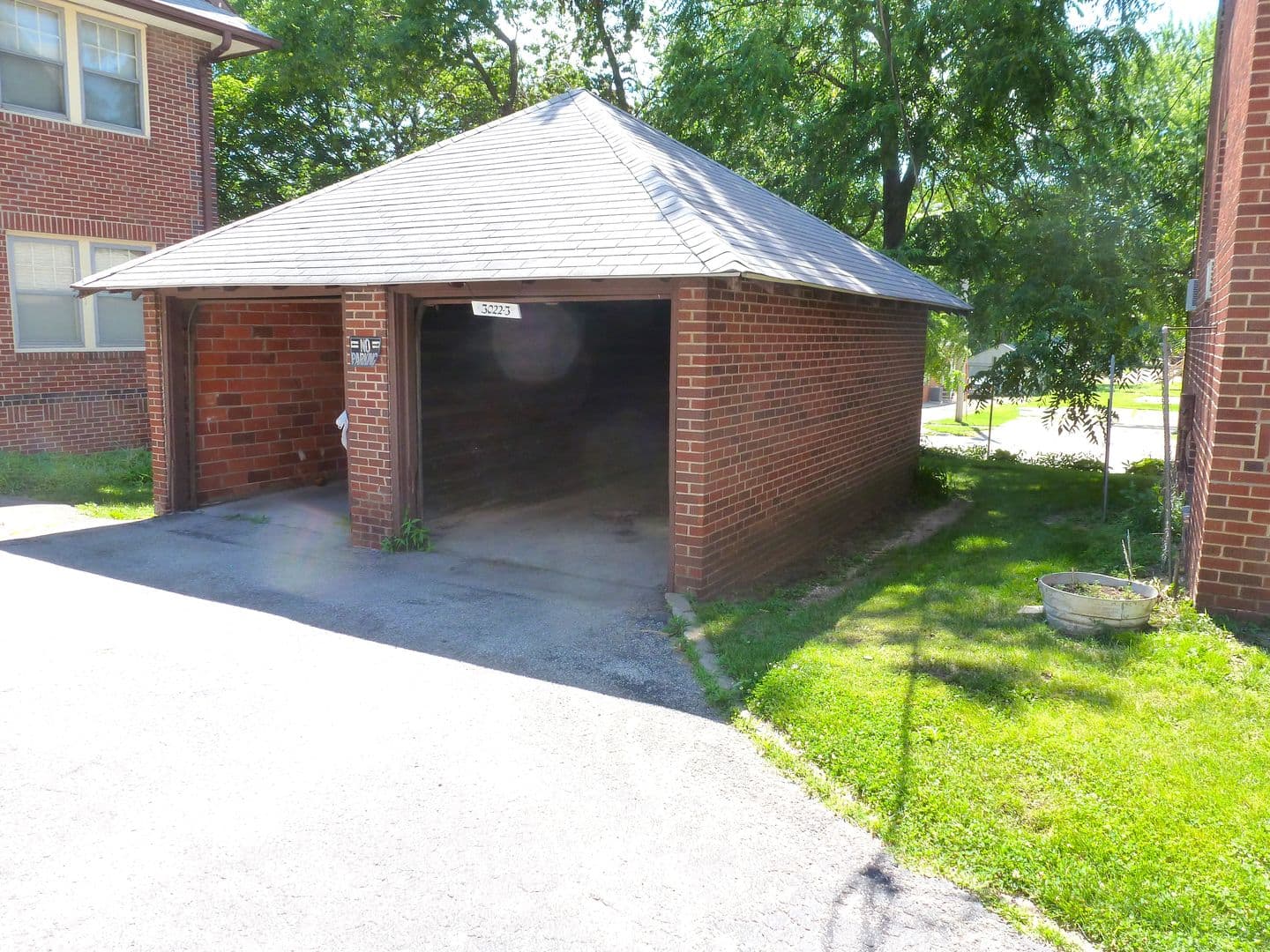 Des Moines Apartment: Kingman Garden