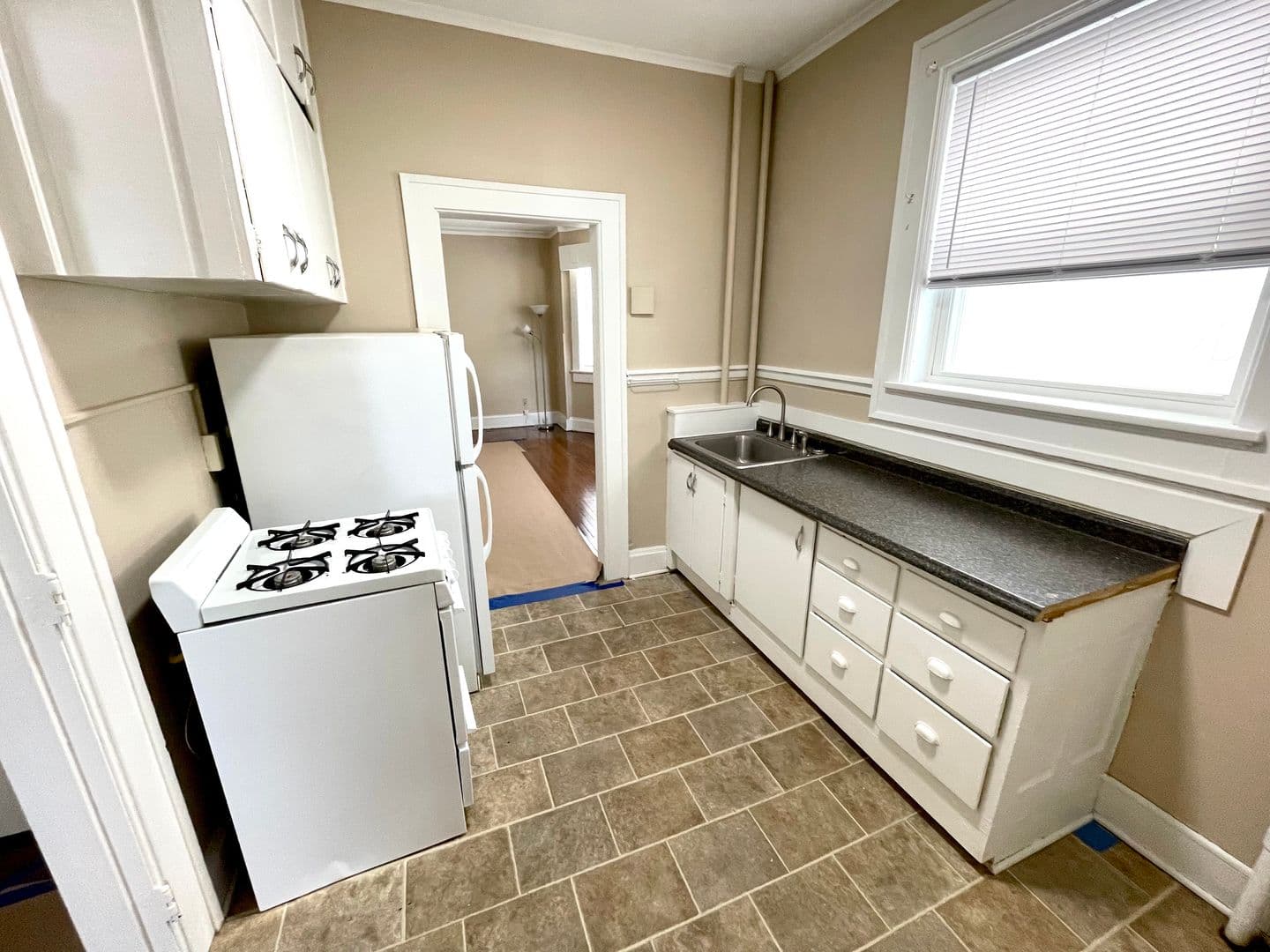 Des Moines Apartment: 3601 Grand Ave.