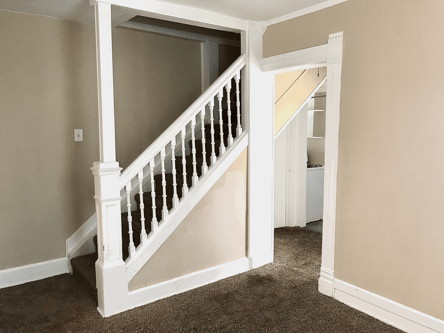 Des Moines Apartment: 2820 Cottage Grove