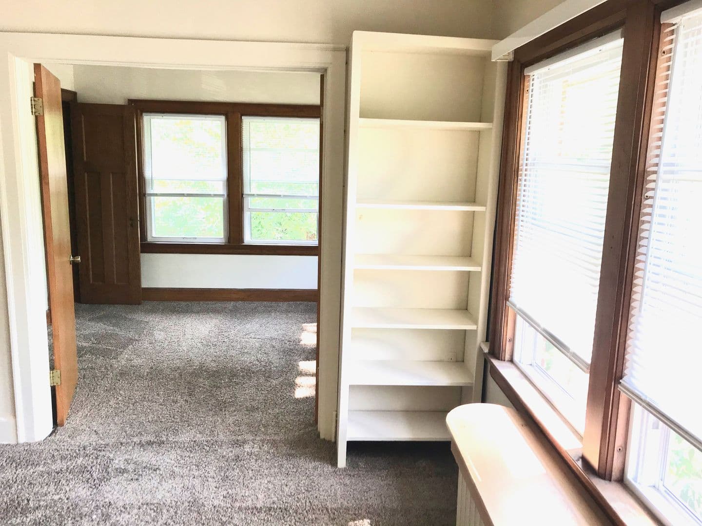 Des Moines Apartment: Kingman Garden