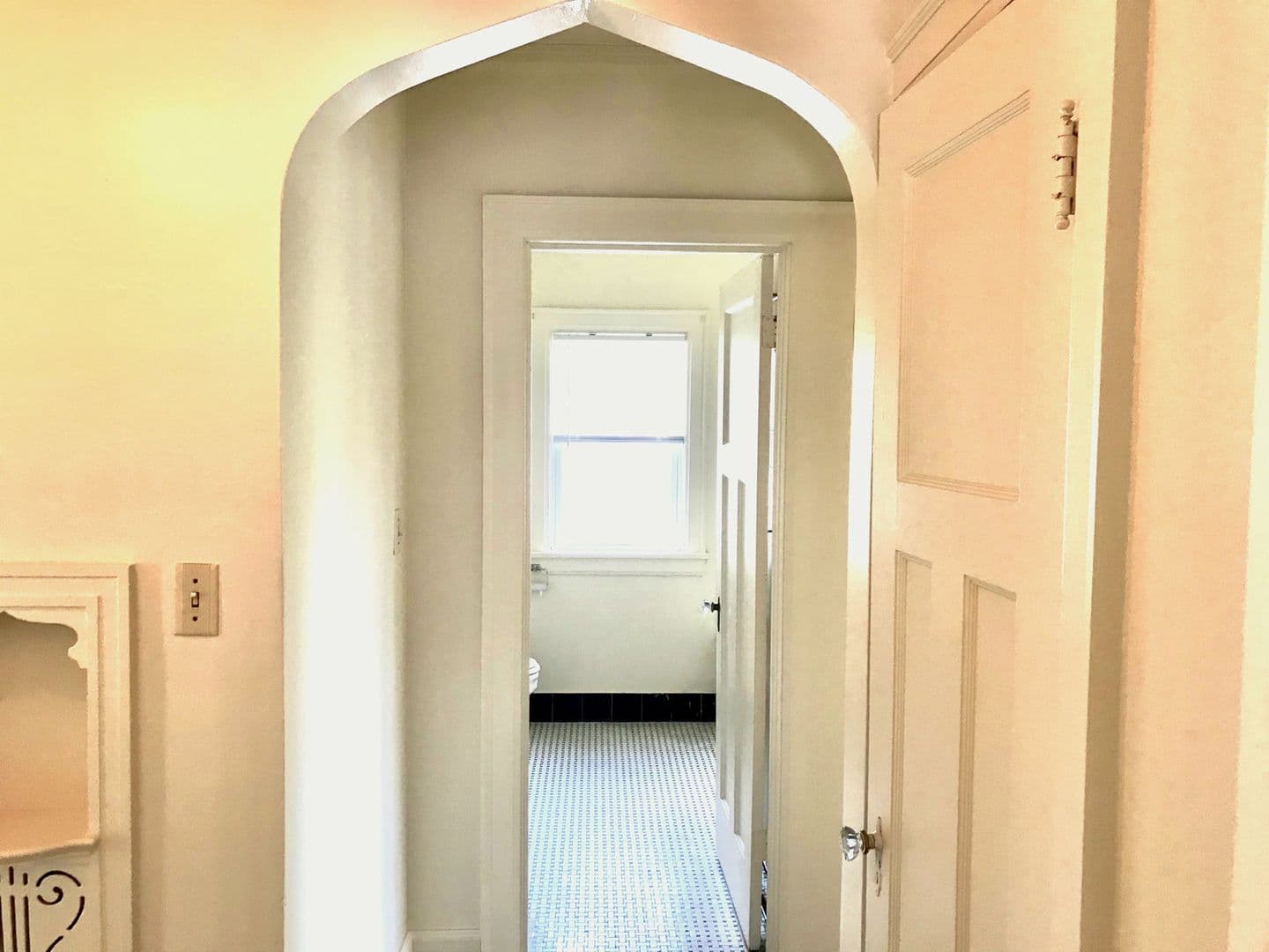 Des Moines Apartment: Kingman Garden