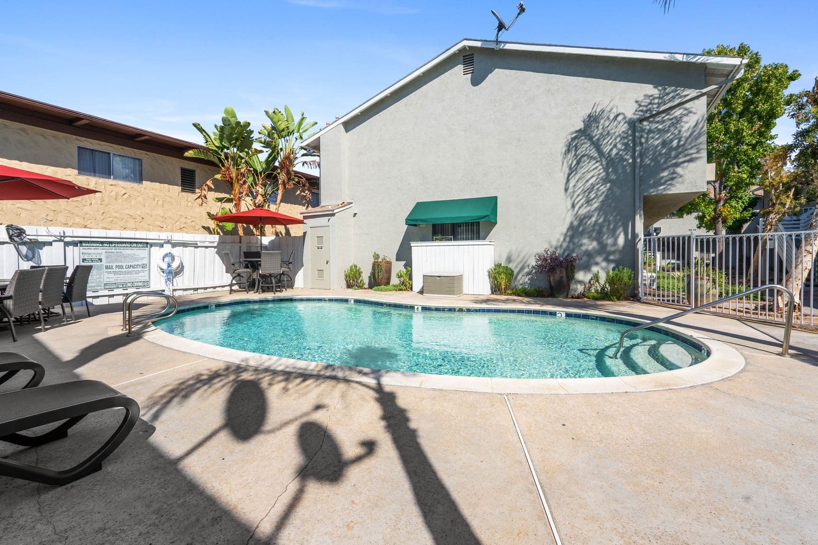El Cajon Apartment: 215 S Lincoln Ave